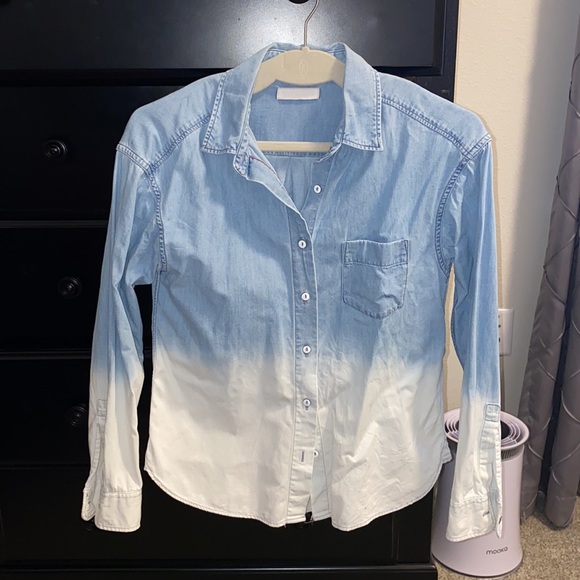 🌊UNIQLO Denim Long Sleeve - Picture 7 of 7